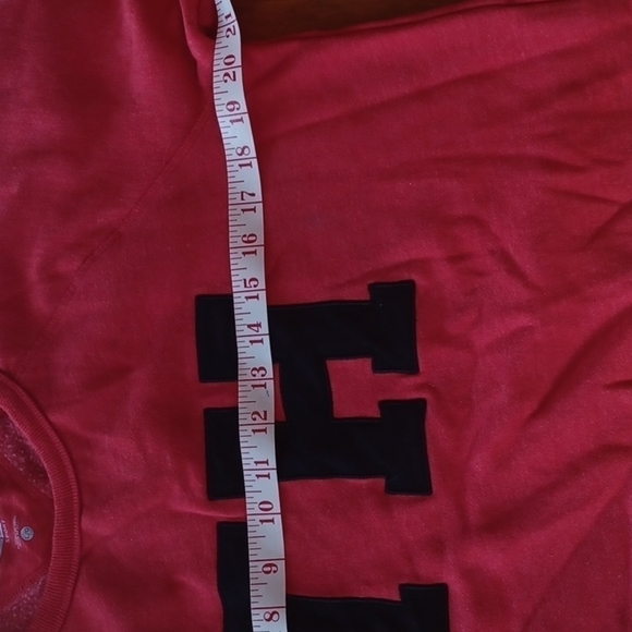 Tommy Hilfiger Size large sweatshirt.Red/black. Great used condition , no flaws. - Picture 9 of 12